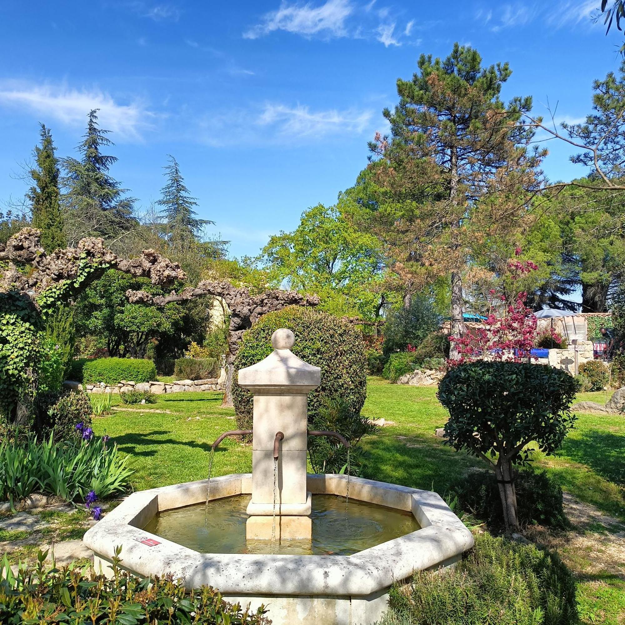 L'Arbre Du Magnan Villa Chandolas Bagian luar foto